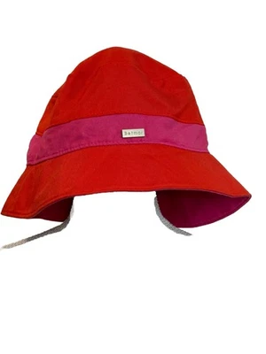 Sombrero de cubo Betmar Nueva York playa vacaciones crucero empaquetable rojo y rosa banda ondulada Foto 1 de 4