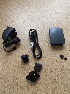 Raspberry Pi 3 Zubehör (Gehäuse, Hdmi Kabel, Stromversorgung) NEU! - Bild 1 von 3