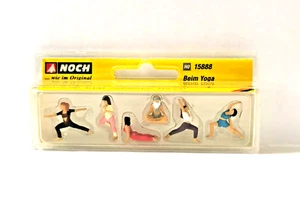15888 Noch HO personaggi che praticano Yoga scala 1:87 - Picture 1 of 1