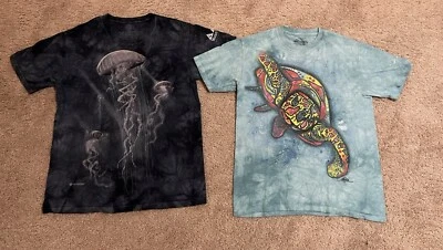 The Mountain Size Small Lot of 2 Turtle and Jellyfish / Animal Print - Image 1 of 4