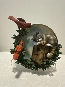 BRADFORD EXCHANGE Do Not Disturb UNEXPECTED GUESTS Cat & Cardinals 3D PLATE - Picture 1 of 2