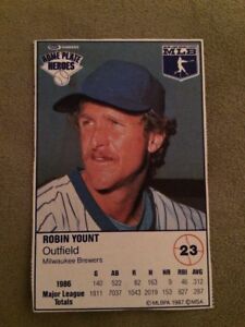 1987 Kraft Foods Home Plate Heroes Robin Yount Baseball Card 23 Brewers Outfield