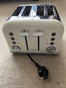Morphy Richards 242035 4 Slice Toaster Cream - Works Well - VGC - Picture 1 of 12