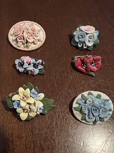 Vintage Porzellan Blumen Broschen Konvolut Capodimonte Anstecknadeln 50er Jahre Rosen Floral - Bild 1 von 22