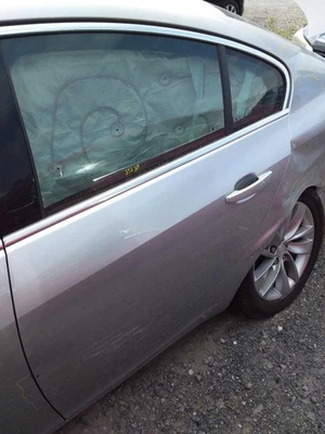 Used Rear Left Door Assembly Rear Side fits: 2015 Buick Regal CXL Canada built V - Изображение 1 из 4