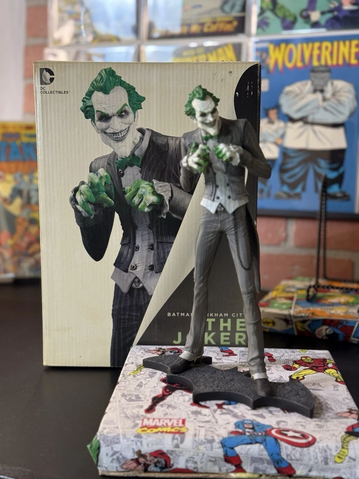 Batman Arkham City Joker Estatua DC Coleccionables Porcelana Fundida en Frío Foto 1 de 1