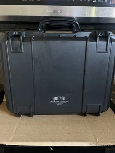 Estuche rígido Club Case con inserciones de espuma 19,5" x 16" x 5,5" impermeable duradero - Imagen 1 de 9