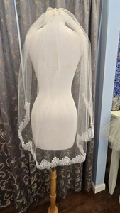 Bel Aire Bridals V7209 Ivory Bridal Wedding Veil Lace  - Picture 1 of 3