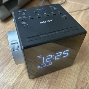 Sony Radio Alarm Clock Cube Projector AM/FM - Tested Working - ICF-C1PJ Black - Picture 1 of 9
