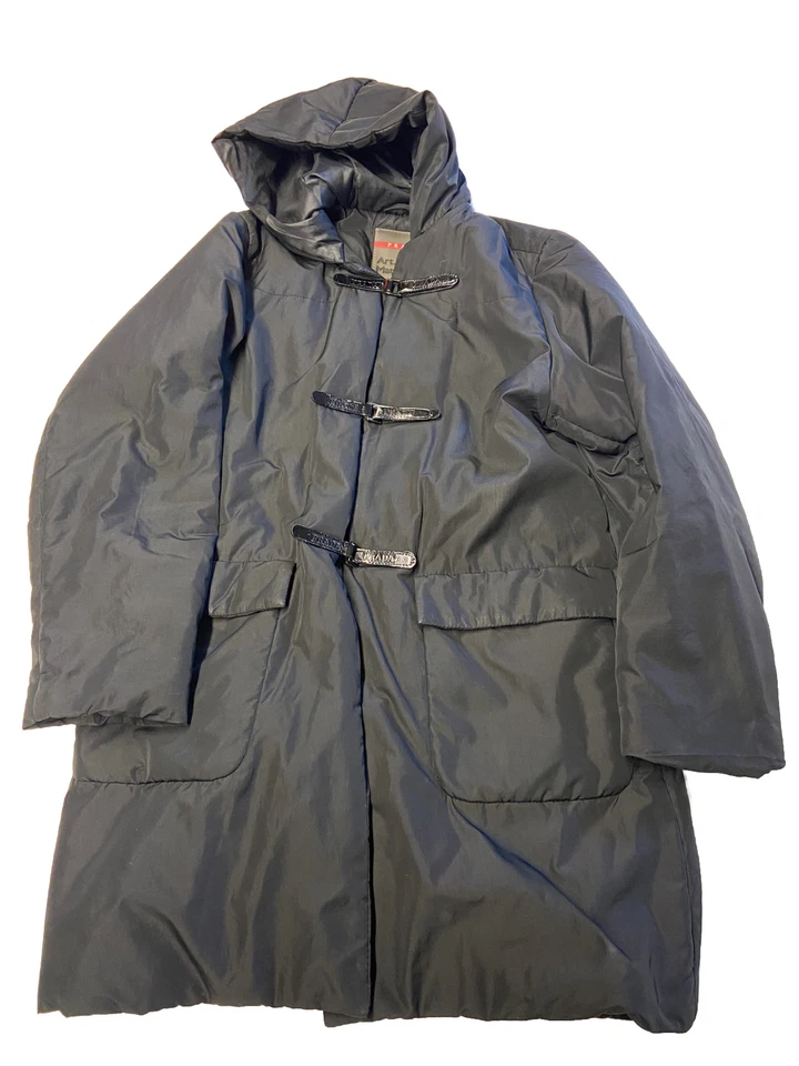 Abrigo para mujer PRADA negro con capucha aislante seco por goteo talla L art.sgv126 mat.09w Foto 1 de 4