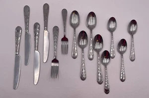 14pc. Everyday Towle Antique Gold 18/8 Stainless Service Set Spoons Forks Knives - Picture 1 of 7