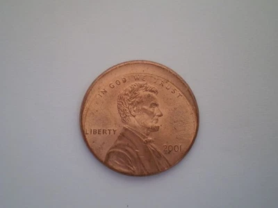 15SCF34 USA mint error Lincoln 2001 P cent off center - Image 1 of 4