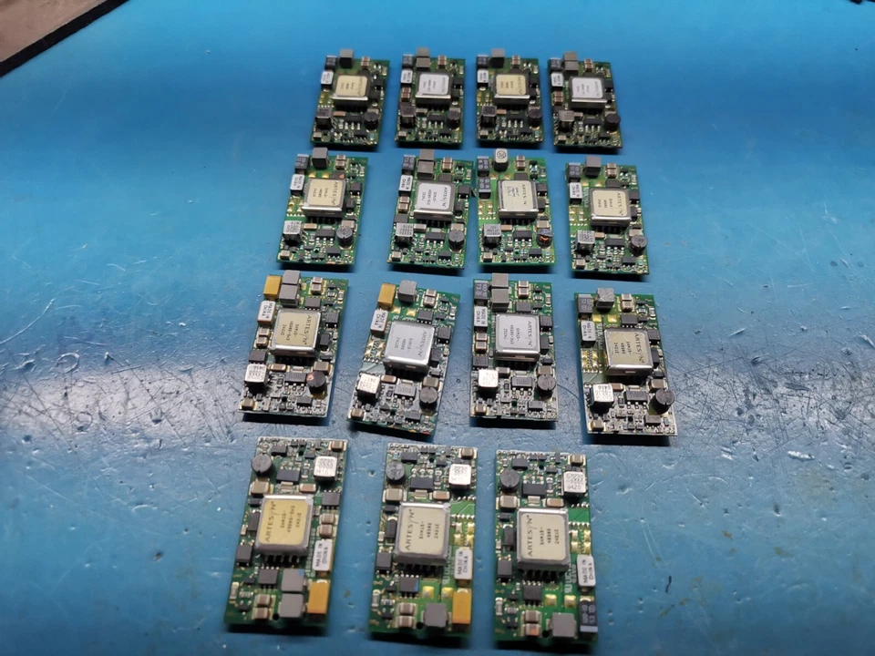 15pcs SXN15-48S05 5V 3A DC DC CONVERTER 33 To 75V DC In - Image 1 of 4