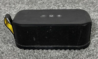 Altavoz inalámbrico portátil Dolby Bluetooth Jabra HFS200 Solemate negro | Funciona Foto 1 de 4