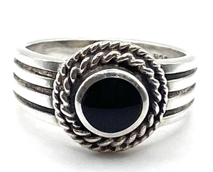 Anillo vintage de plata de ley/926 banda de ónix negro talla 7,75 - Imagen 1 de 9