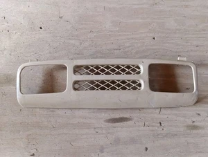 1996 Honda FourTrax 300 TRX300FW 4x4 OEM FRONT CENTER BUMPER COVER GRILLE Tan - Foto 1 di 4