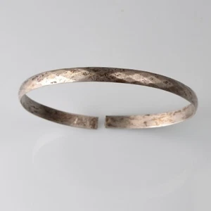 TUNISIA MAGHREB Popolazioni Berbere - Antico bracciale etnico in argento - Foto 1 di 9