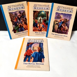 Strange Museum Complete Series 4 PB Jahnna N Malcolm Hooked on Phonics + BONUS - Imagen 1 de 9