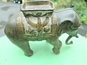 Antiguo elefante banco de hierro fundido A C William con Howdah - Bonita pintura ORIG - Imagen 1 de 8