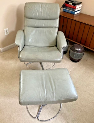 RARO Mediados de siglo 70 Bruno Mathsson Gris Cuero Reclinable Otomano MCM Minimalista Foto 1 de 4