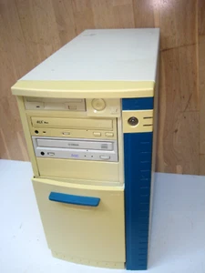 Retro Vintage PC – Pentium II Gehäuse mit Restinhalt– Für Bastler – ALS DEFEKT - Bild 1 von 11