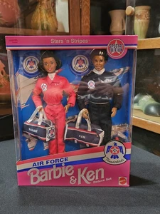 MIB Air Force Barbie Ken Stars N Stripes Special Edition Deluxe Set 11582 - Bild 1 von 7