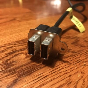 Dual USB Port for Hobby Projects with cable and mounting bracket 8006737B - Picture 1 of 3