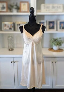 Vintage Woman's Full Slip Dress Chemise FORMFIT Nylon Lace BRA Nude 36C Tall - Picture 1 of 5