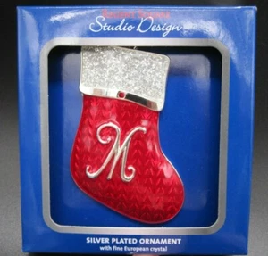 Regent quadratischer Anfangsbuchstabe "M" Monogramm Weihnachtsstrumpf Ornament - Bild 1 von 3