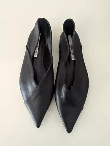 Womens ZARA MINIMALIST POINTED Soft LEATHER BALLET FLATS Shoes Black Size 37 - Picture 1 of 7