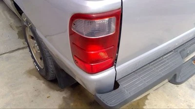 Driver Left Tail Light Excluding STX Fits 01-05 RANGER 593729 - Imagem 1 de 4