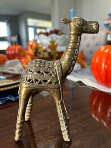 Vintage Elaborate Solid Brass Cutwork Design Camel Figurine Heavy approx. 7”x5” - Imagen 1 de 5