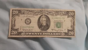 1963-A series US $20 Chicago Granahan/Fowler circulated #G19607917B banknote - Picture 1 of 2