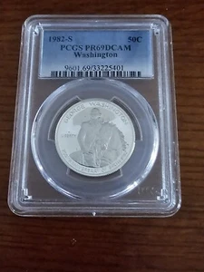 1982-S 50C GEORGE WASHINGTON "SILVER" COMM HALF DOLLAR PCGS PR69 DCAM #33225401 - Picture 1 of 5