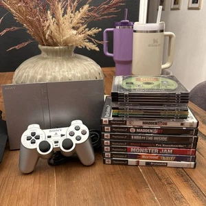 Sony PlayStation 2 Slim SCPH-79001 Silber Konsole Bundle - 17 PS2 Spiele - Bild 1 von 9