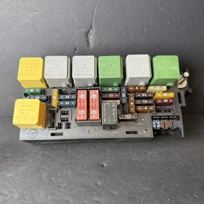 06-12 Mercedes X164 GL450 ML550 Front Engine Sam Fuse Relay Box A1645403872 - Image 1 of 4
