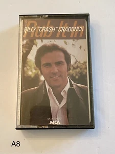 Billy "Crash" Craddock Rub It In Cassette Tape 1985 Music - Foto 1 di 5