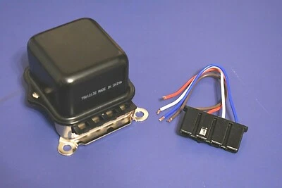 Regulador de voltaje y enchufe años 60 Pontiac Grand Prix GTO LeMans Tempest Firebird Foto 1 de 4