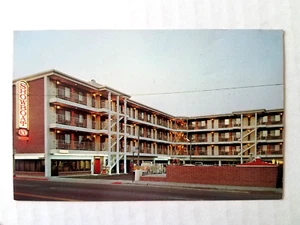 Vintage Unused Postcard - Showboat Inn Reno, Nevada - Picture 1 of 2