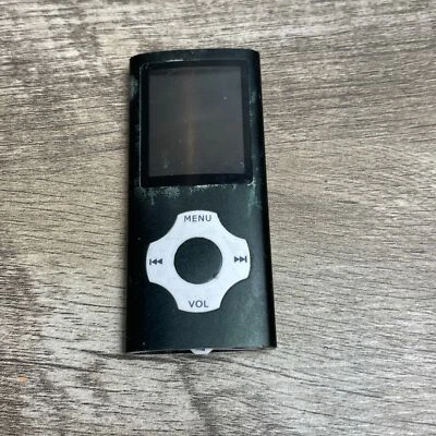 Green 1.8" LCD Screen Portable Rechargeable FM Radio Digital MP3 Media Player - Image 1 of 4