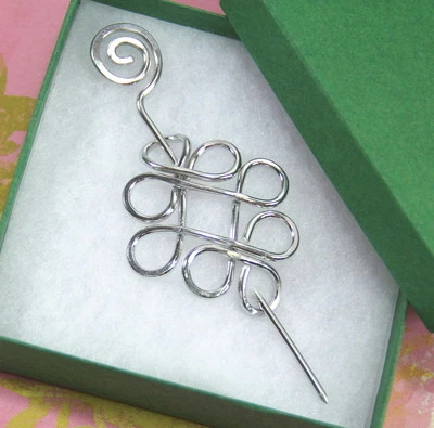 Looping Cross Knot Pin, Celtic Inspired, Aluminum Brooch, Scarf, Sweater Pin, - Изображение 1 из 2