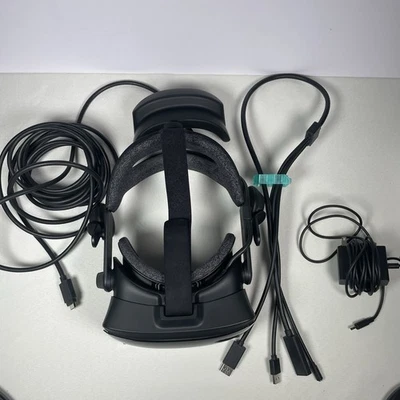 Valve Index VR Headset ONLY - ALL cables included - 3-Way Trident + Power Supply - Image 1 of 4