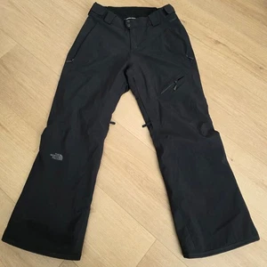 The North Face HYVENT Ski Snow Pants Womens Size 14 Black Winter Snowboard - Picture 1 of 11