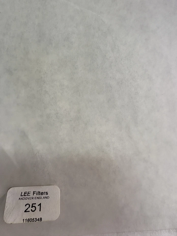 Lee Filters 251 Quarter White Diffusion Lighting Gel Sheet - Image 1 of 1