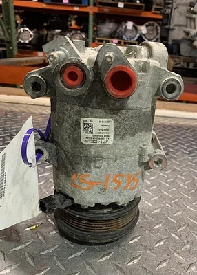 二手空调压缩机 适合:2015 年福特嘉年华 1.6 升 带涡轮 C 级 — 第 1/4 张图片