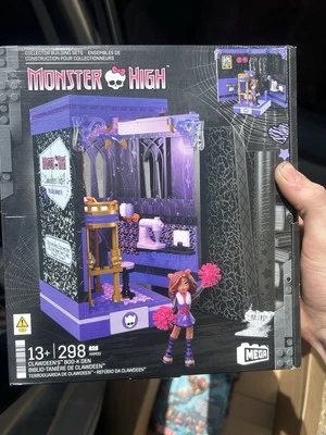 Monster High Clawdeen's Boo-K Den MEGA Construction Set Book Nook 298 Pieces New - Image 1 of 4
