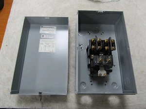 💥GE 30 AMP CONTACTOR DE ILUMINACIÓN CERRADO BOBINA 110/120V 600 VAC CR260L21AJ021AA0 - Imagen 1 de 11