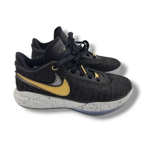Nike Lebron 20 Basketball Sneakers GS Youth 4 Black Metallic Gold DQ8651-003 - Picture 1 of 9