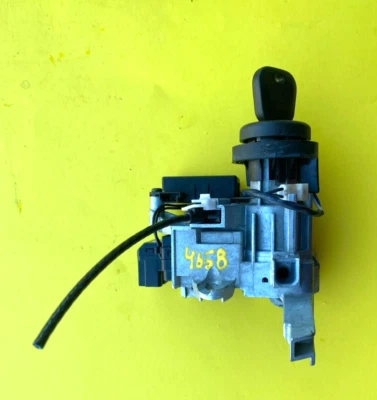 2014-19 CHEVY SILVERADO 1500 IGNITION SWITCH LOCK W/KEY IMMOBILIZER OEM 28238435 - Image 1 of 4