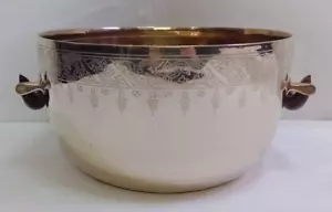 Gorgeous Hand Etched Solid Shiny Brass Bowl w/Polished Wood Handles 9.75" x 5.5" - Picture 1 of 14